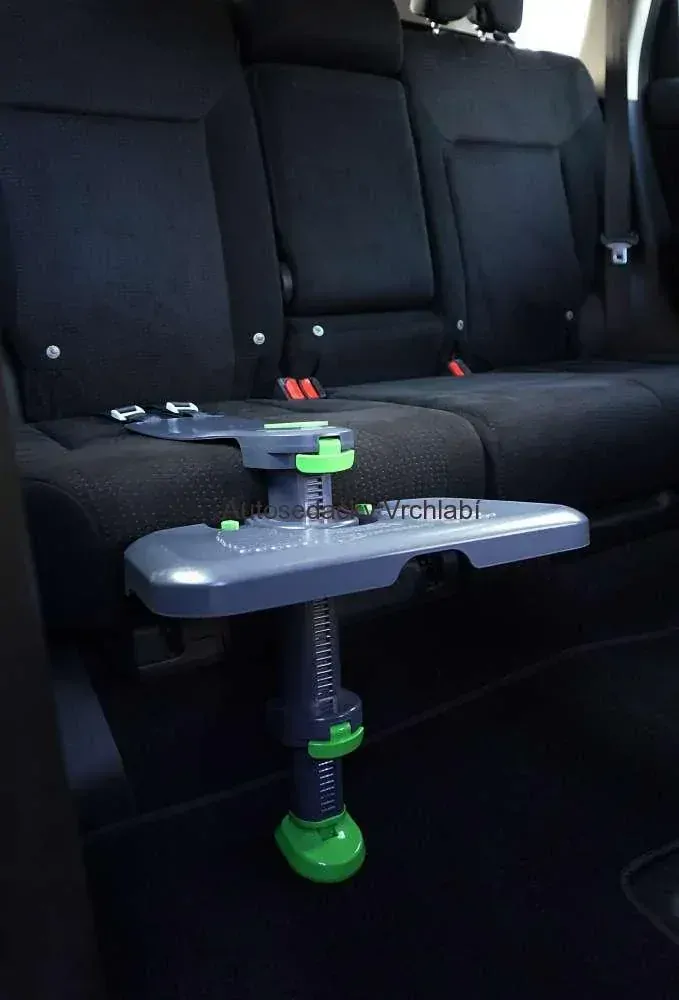 Auto podnožka pro děti KneeGuardKids